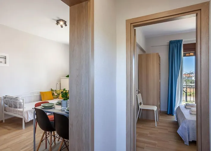 Lucid Dream Apt. |bozinis * Psakoudia