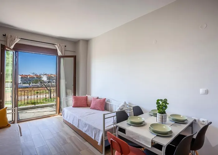 Lucid Dream Apt. |bozinis Psakoudia