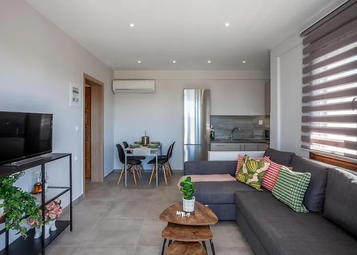 Lucid Dream Apt. |bozinis Psakoudia