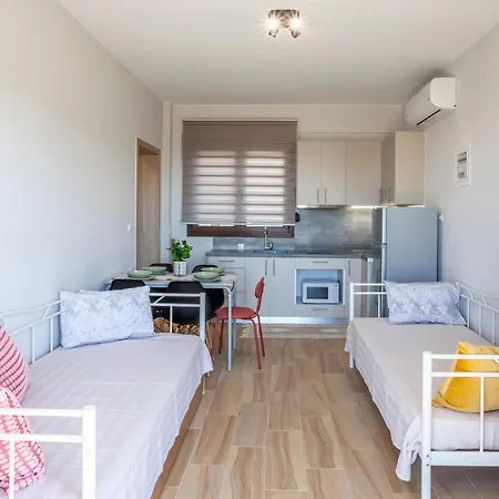 Lucid Dream Apt. |bozinis