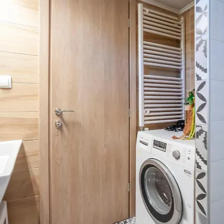 Lucid Dream Apt. |bozinis * Psakoudia