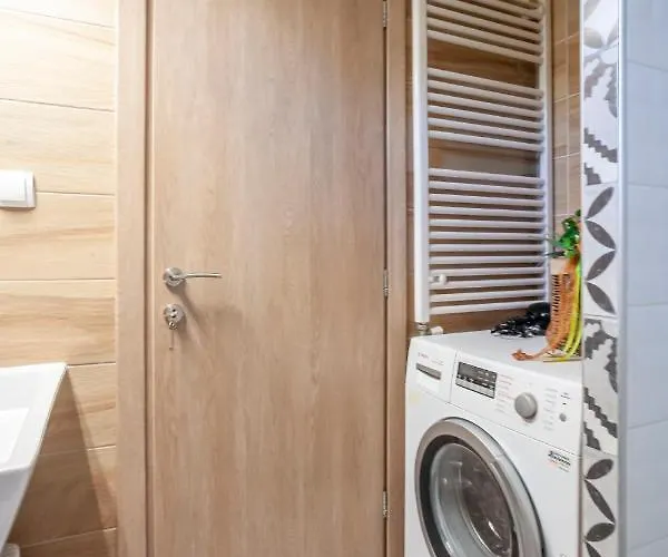 Lucid Dream Apt. |bozinis * Psakoudia