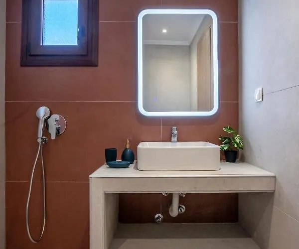 Lucid Dream Apt. |bozinis * Psakoudia